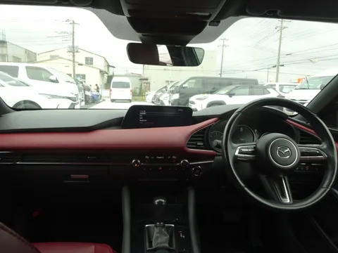 Mazda MAZDA3 Fastback