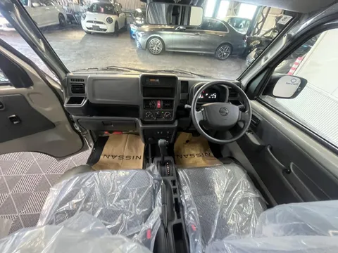 Nissan Clipper Truck