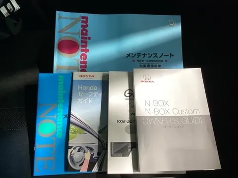 Honda N-BOX Custom
