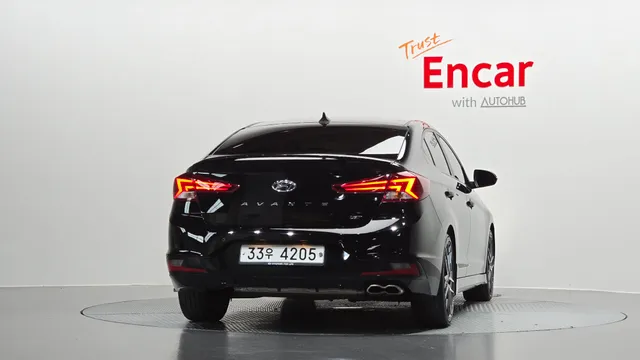 Hyundai Elantra (Avante)