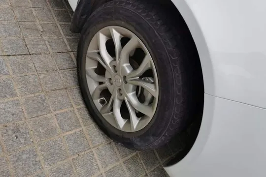 Geely Vision