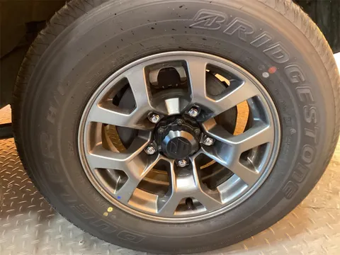 Suzuki Jimny Sierra
