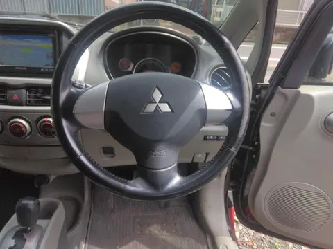 Mitsubishi I