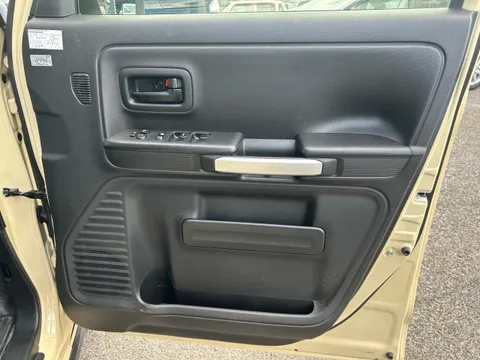 Suzuki Spacia Gear