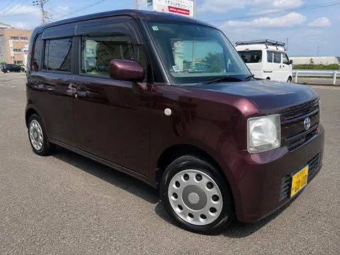 Toyota Pixis Space