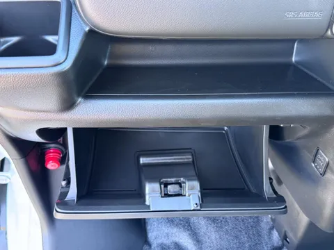 Nissan Clipper Van