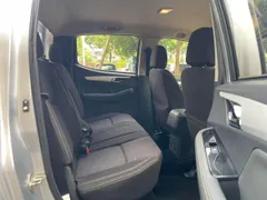 Isuzu RE-MAX