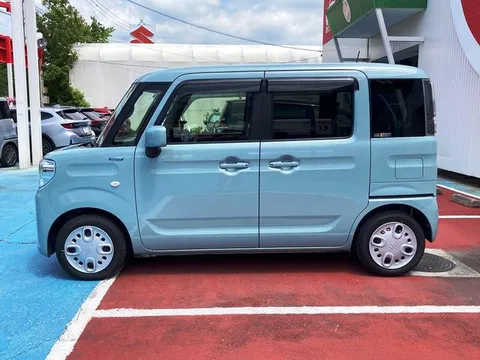 Suzuki Spacia