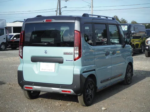 Suzuki Spacia