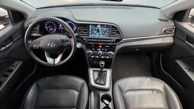 Hyundai Elantra (Avante)