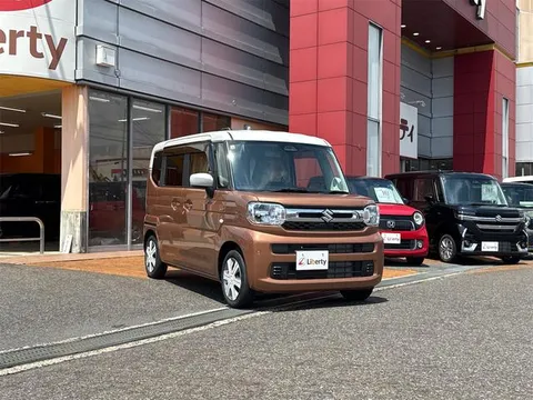 Suzuki Spacia