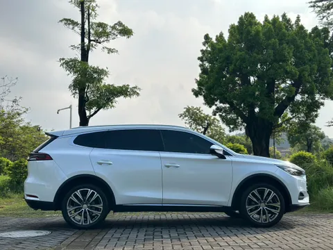 BYD Tang