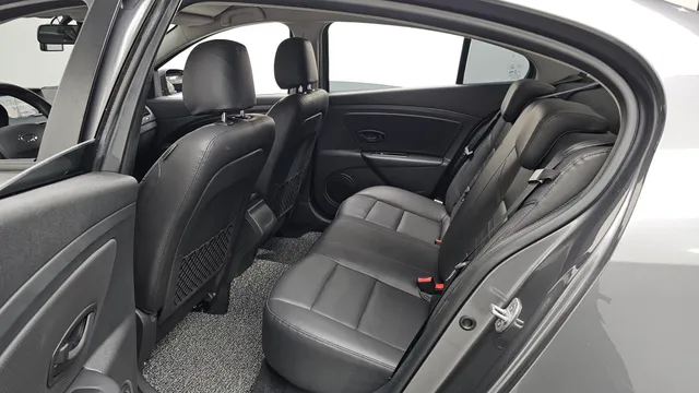 Renault SM3