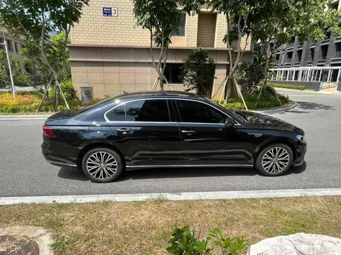 Volkswagen Phideon
