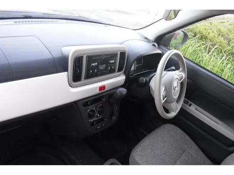 Daihatsu Mira Tocot