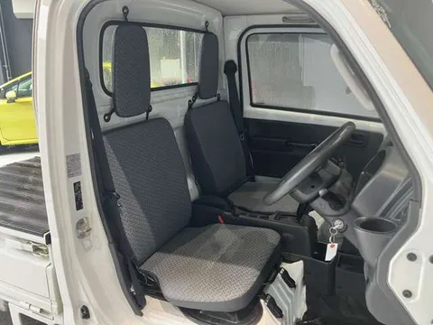 Nissan Clipper Truck