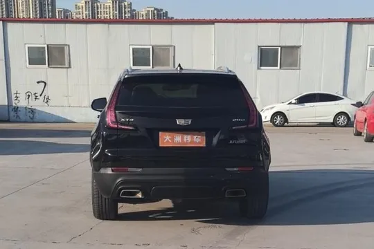 Cadillac XT4