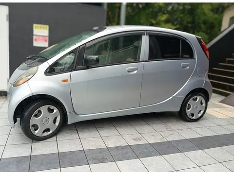 Mitsubishi I