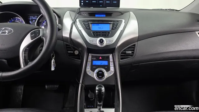 Hyundai Elantra (Avante)