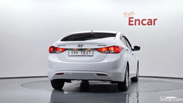 Hyundai Elantra (Avante)