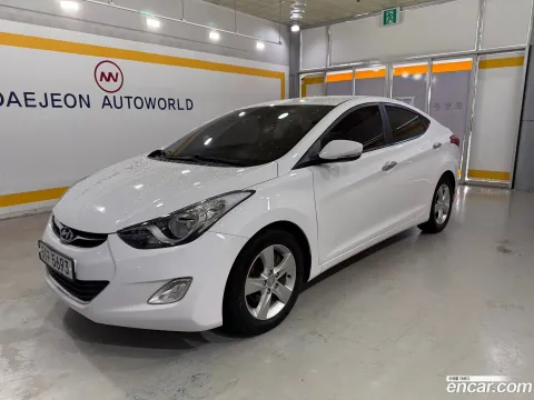 Hyundai Elantra (Avante)