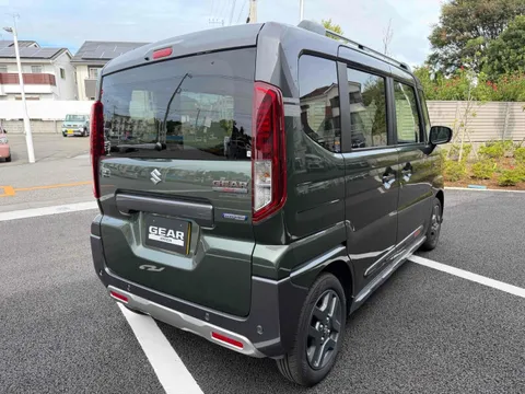 Suzuki Spacia