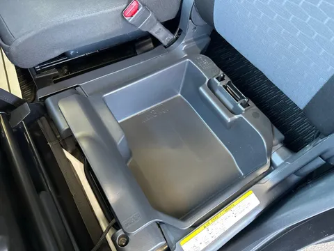 Toyota Pixis Mega