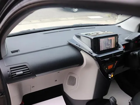 Toyota iQ