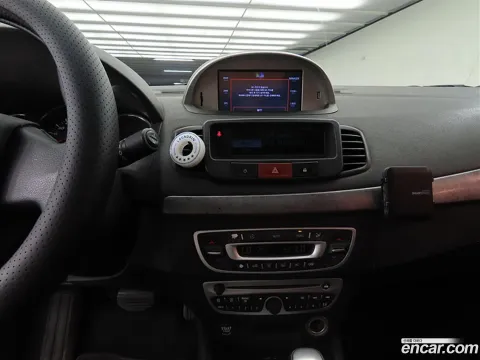 Renault SM3