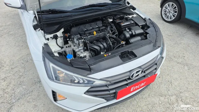 Hyundai Elantra (Avante)