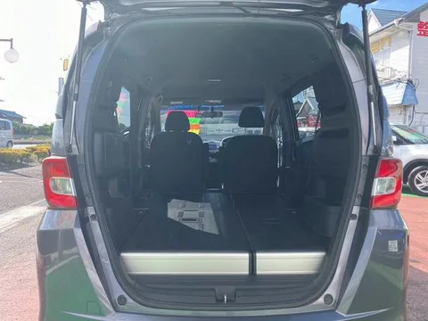 Honda Freed Spike
