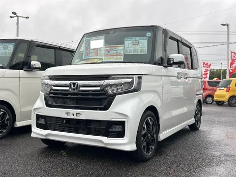Honda N-BOX Custom