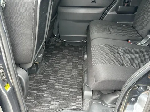 Toyota Pixis Mega