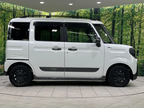Suzuki Spacia Gear