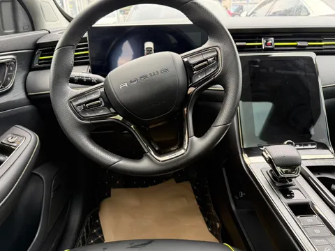 Roewe RX5