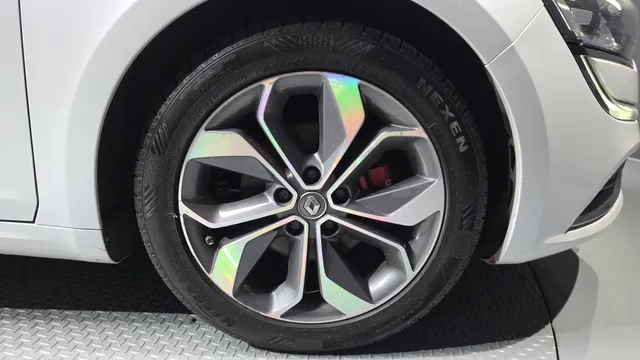 Renault Talisman (SM6)