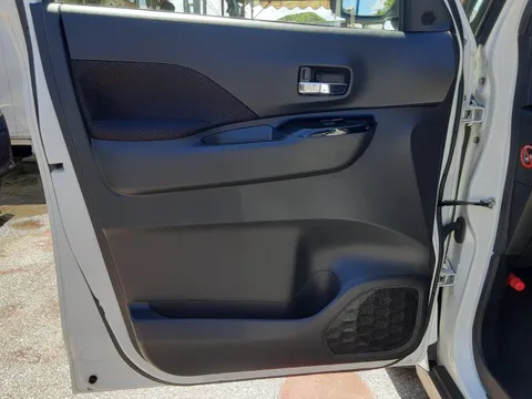 Mitsubishi eK X Space