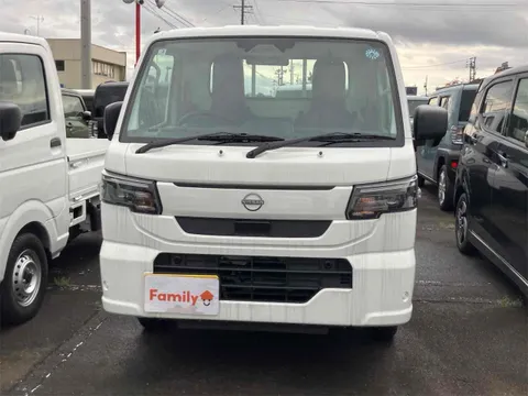 Nissan Clipper Truck
