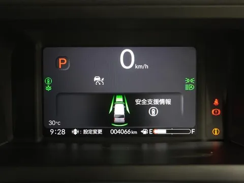 Honda N-BOX Custom