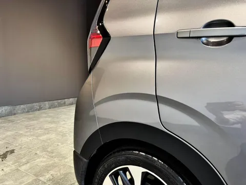Mitsubishi eK X