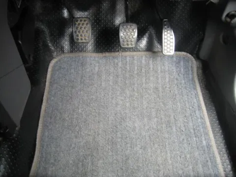 Daihatsu Naked