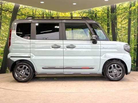Suzuki Spacia Gear