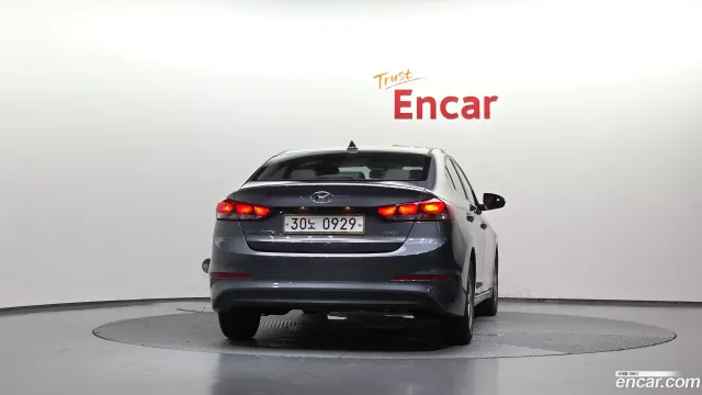 Hyundai Elantra (Avante)