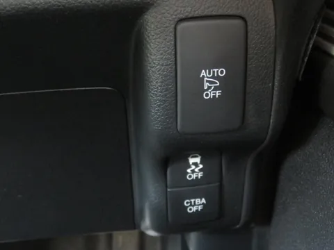 Honda N-BOX Slash
