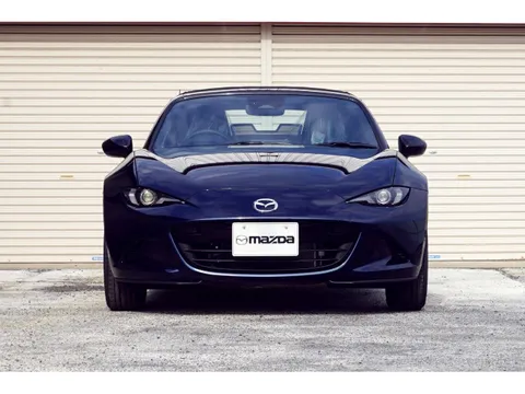 Mazda MX-5 (Roadster)
