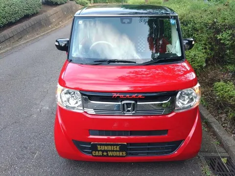 Honda N-BOX Slash