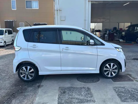 Mitsubishi eK Custom