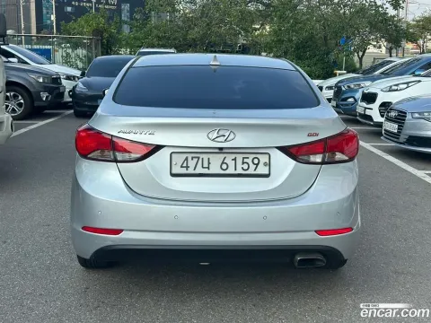 Hyundai Elantra (Avante)