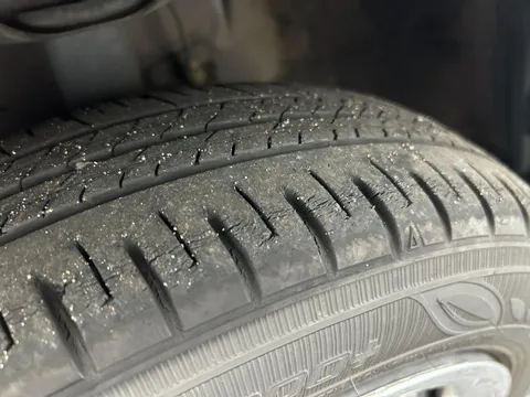 Daihatsu Mira Tocot