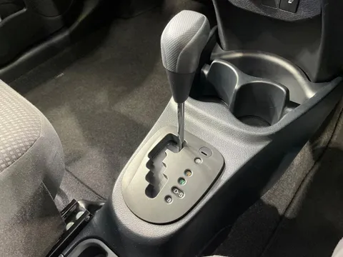 Toyota Yaris (Vitz)
